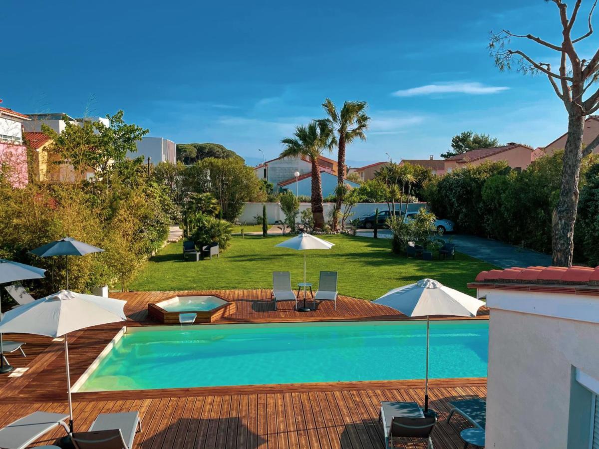 Domaine Le Courti - Adult Only Hotel Le Barcares Bagian luar foto