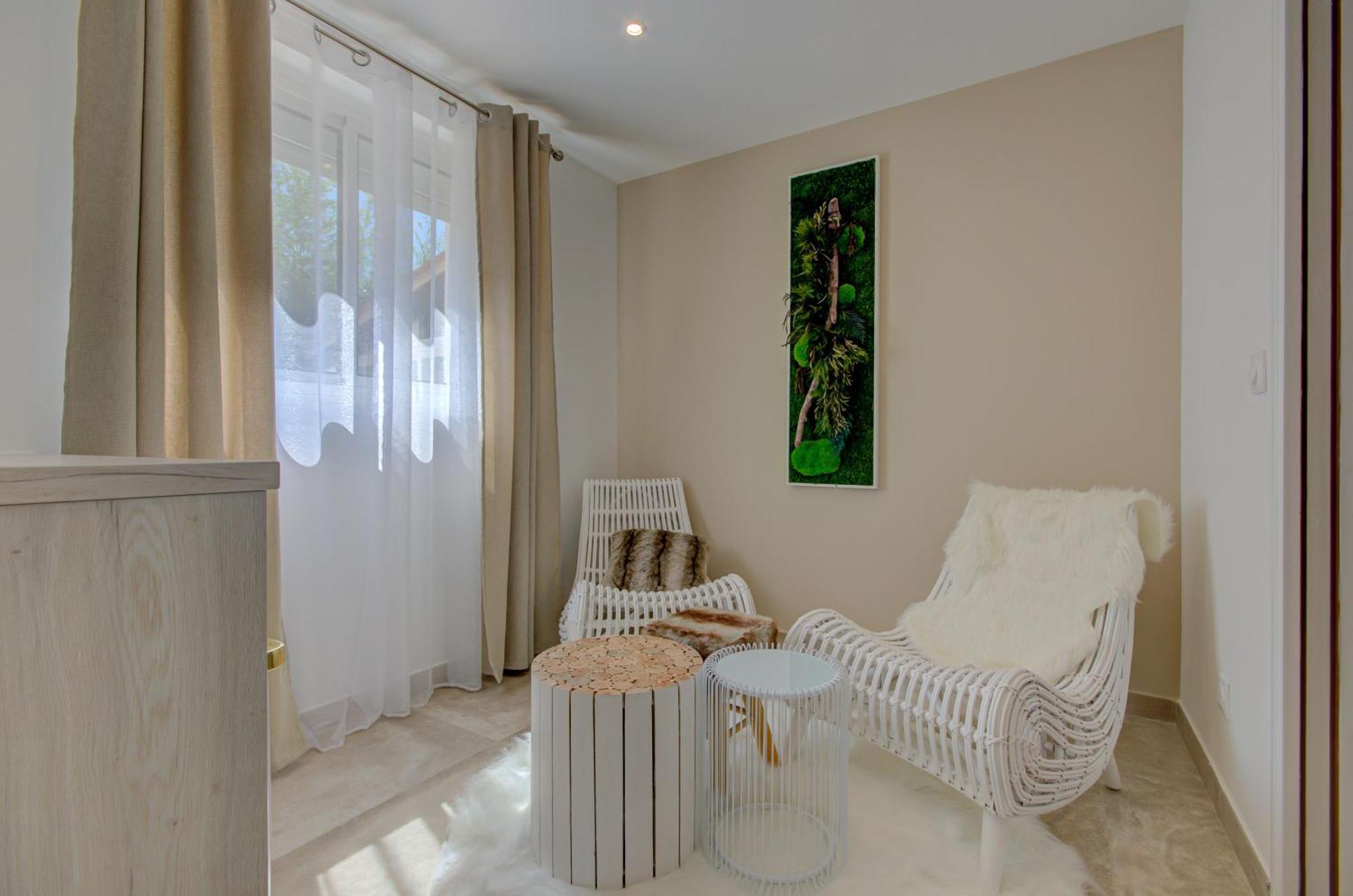 Domaine Le Courti - Adult Only Hotel Le Barcares Ruang foto